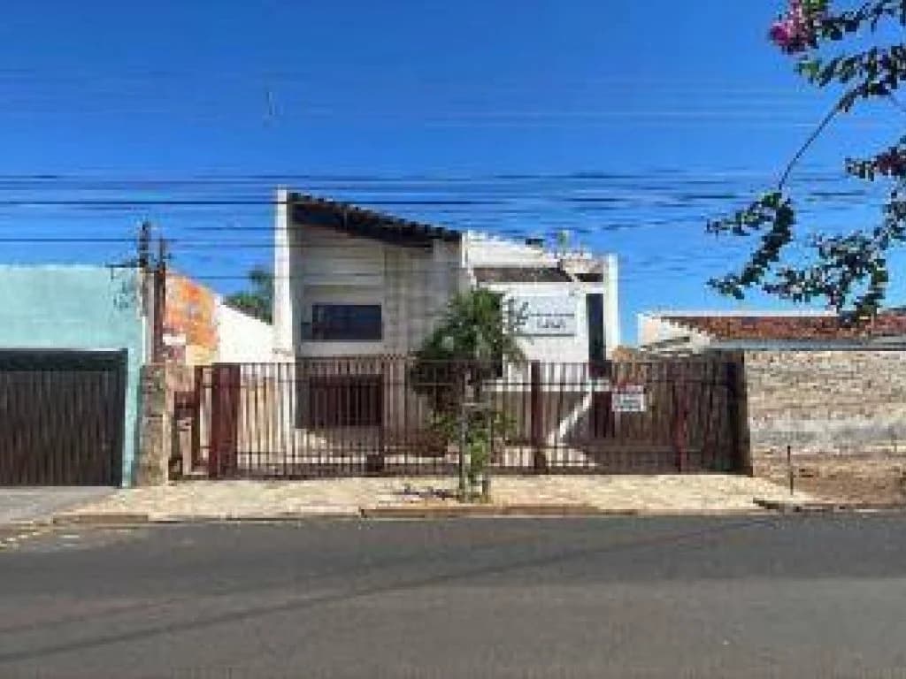 Foto 1 de 16: Comercial em leilão em Votuporanga - SP, bairro Santa Eliza — Prédio Comercial 540 m² - Santa Eliza - Votuporanga - SP