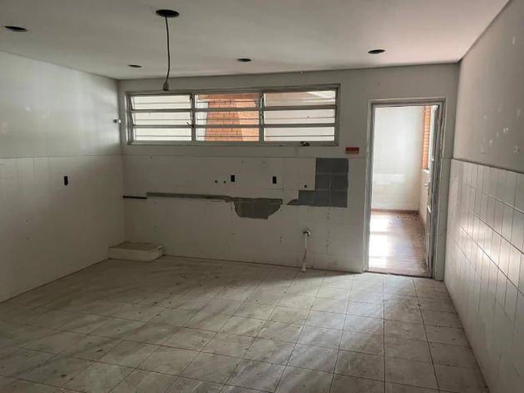 Foto 23 de 56: Comercial em leilão em Porto Alegre - RS, bairro Centro Histórico — Ex-Agência 2.700 m² - Centro Histórico - Porto Alegre - RS
