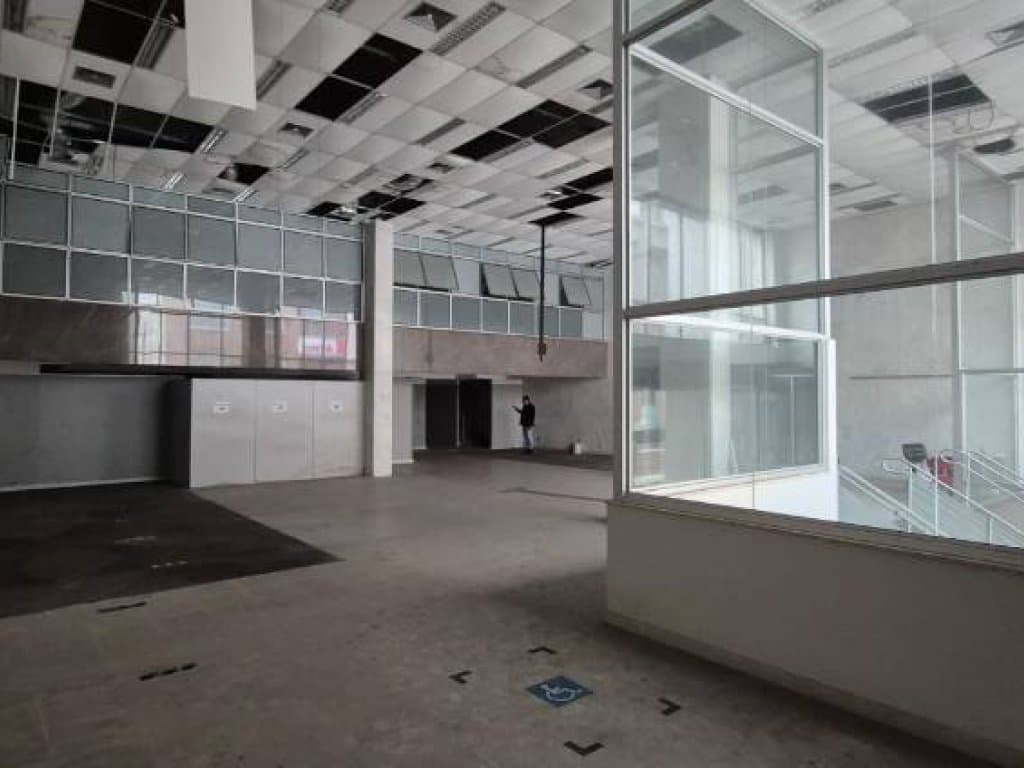 Foto 31 de 56: Comercial em leilão em Porto Alegre - RS, bairro Centro Histórico — Ex-Agência 2.700 m² - Centro Histórico - Porto Alegre - RS