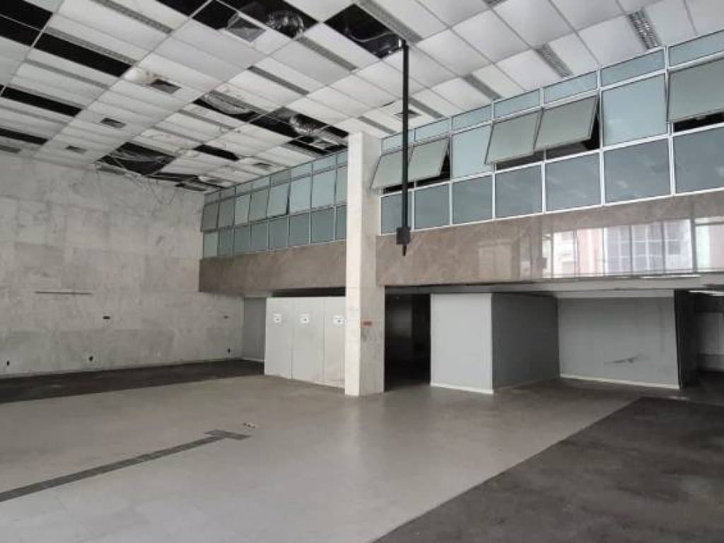 Foto 29 de 56: Comercial em leilão em Porto Alegre - RS, bairro Centro Histórico — Ex-Agência 2.700 m² - Centro Histórico - Porto Alegre - RS
