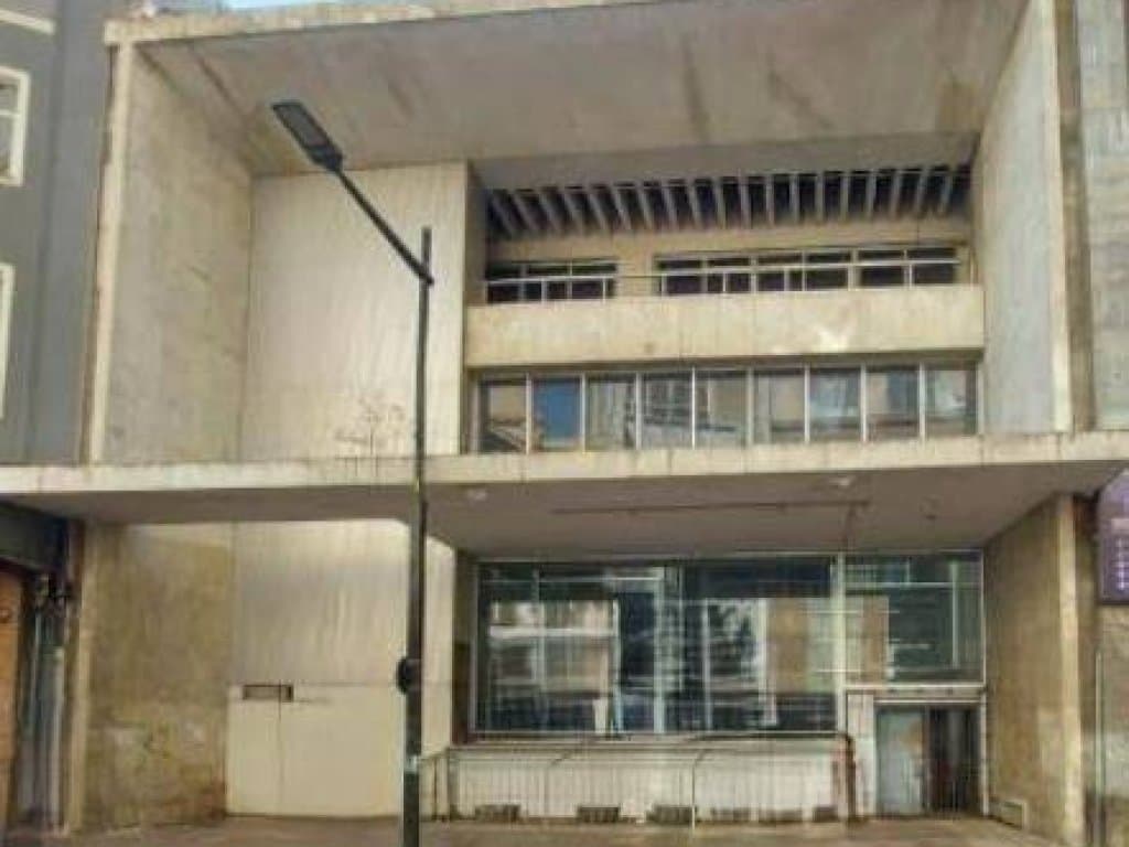 Foto 1 de 56: Comercial em leilão em Porto Alegre - RS, bairro Centro Histórico — Ex-Agência 2.700 m² - Centro Histórico - Porto Alegre - RS
