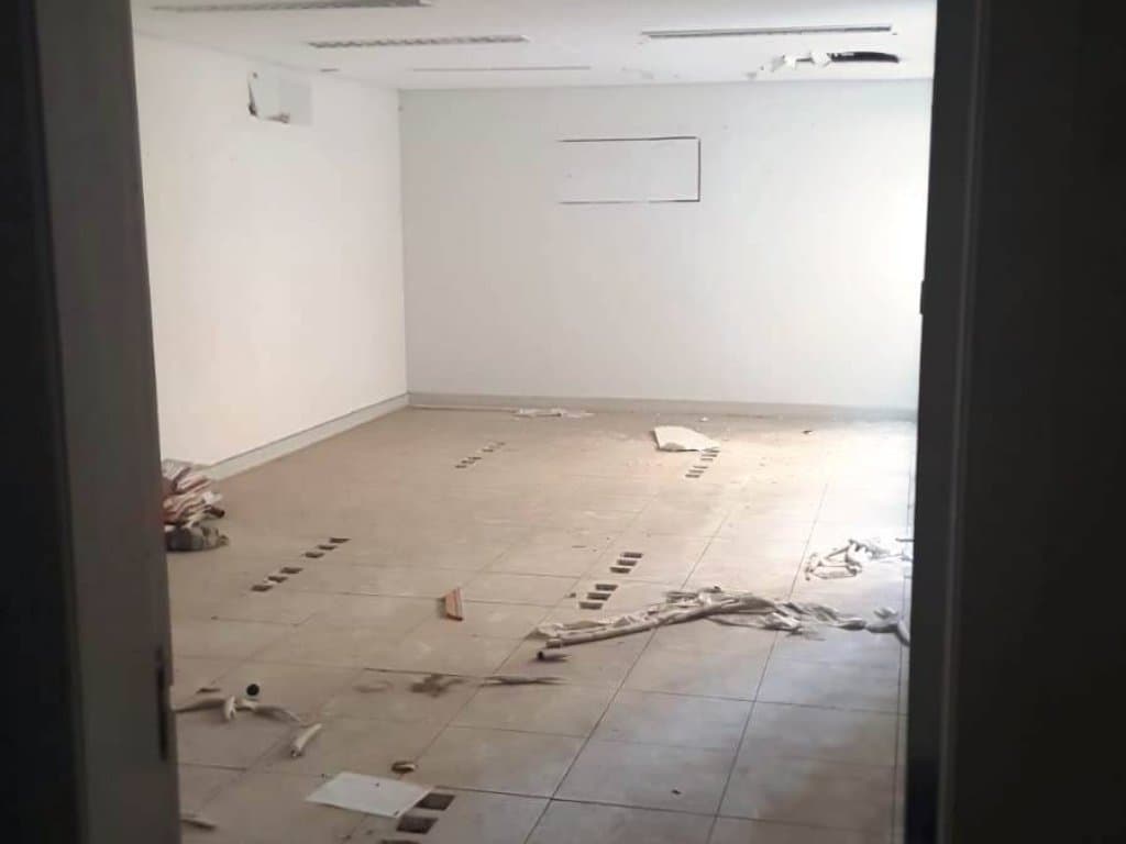 Foto 39 de 56: Comercial em leilão em Porto Alegre - RS, bairro Centro Histórico — Ex-Agência 2.700 m² - Centro Histórico - Porto Alegre - RS
