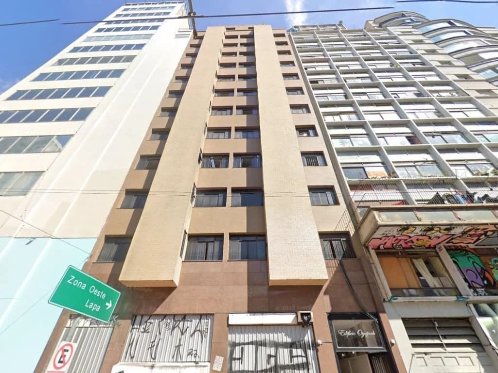 Foto 1 de 8: Apartamento em leilão em São Paulo - SP, bairro República — Conjunto Comercial 33 m² (aproximadamente) - República - São Paulo - SP