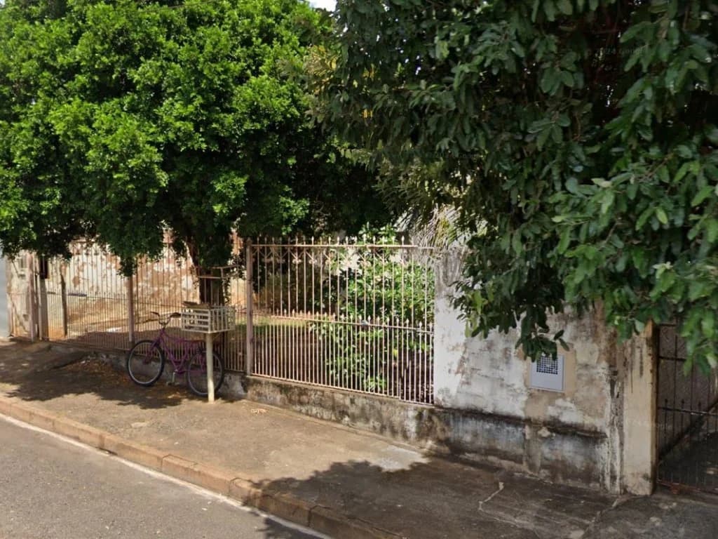 Foto 3 de 3: Casa em leilão em Votuporanga - SP, bairro Vila América — Casa em Terreno de 330 m² - Vila América - Votuporanga - SP