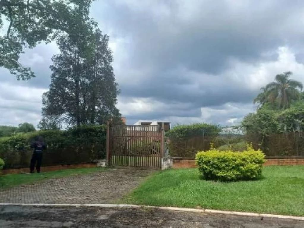 Foto 3 de 25: Terreno em leilão em São Roque - SP, bairro Carmo — Direitos sobre Chácara (com Casa e Lazer) em Área de 15.853 m² - Patrimônio do Carmo - São Roque - SP