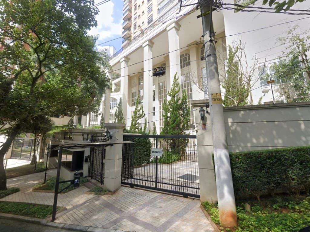 Foto 3 de 8: Apartamento em leilão em São Paulo - SP, bairro Morumbi — Direitos sobre Apartamento 368 m² (05 Vagas) - Vila Andrade - São Paulo - SP