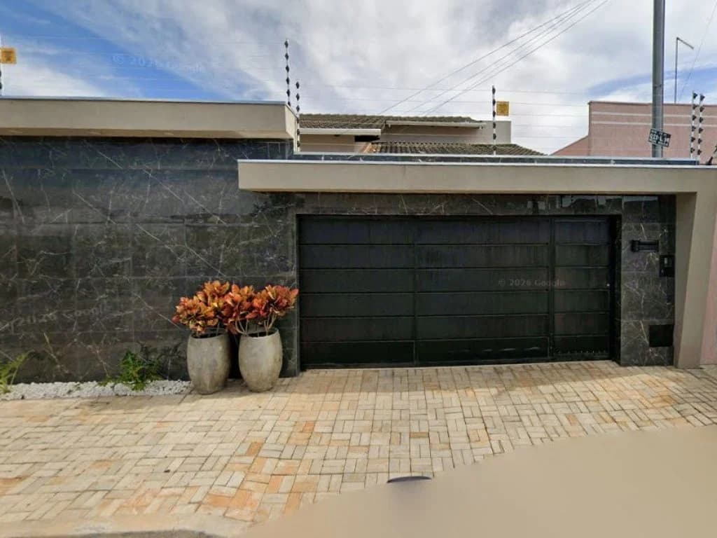 Foto 1 de 4: Casa em leilão em Anápolis - GO — Casa 166 m² - Parque Brasília II Etapa - Anápolis - GO
