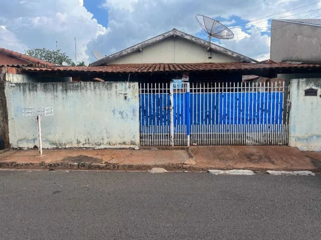 Foto 1 de 3: Casa em leilão em Castilho - SP, bairro Centro — Casa 104 m² - Centro - Castilho - SP