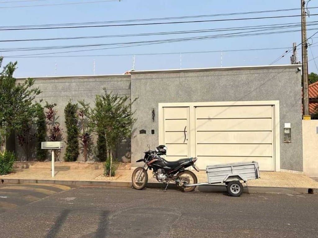 Foto 7 de 11: Casa em leilão em Macaubal - SP, bairro Centro — Casa 216 m² - Centro - Macaubal - SP