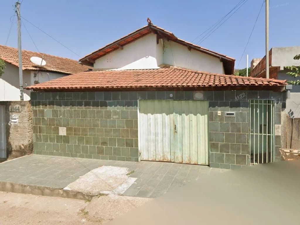 Casa em leilão em Várzea Da Palma - MG, bairro Pinlar — Casa 94 m² - Pinlar - Várzea da Palma - MG