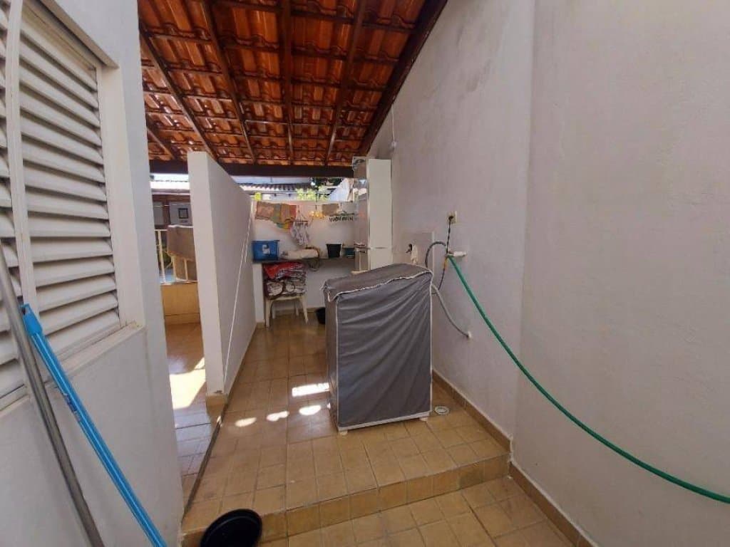 Foto 14 de 15: Casa em leilão em Uberlândia - MG, bairro Jardim das Palmeiras — Casa 206 m² - Jardim das Palmeiras - Uberlândia - MG