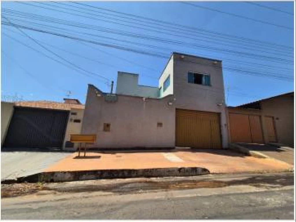 Foto 1 de 3: Casa em leilão em Goiânia - GO — Casa 204 m² - Residencial Eli Forte - Goiânia - GO