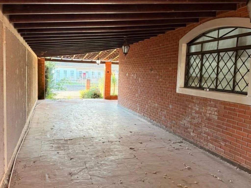 Foto 43 de 55: Casa em leilão em Faxinal - PR, bairro Centro — Casa 350 m² - Centro - Faxinal - PR