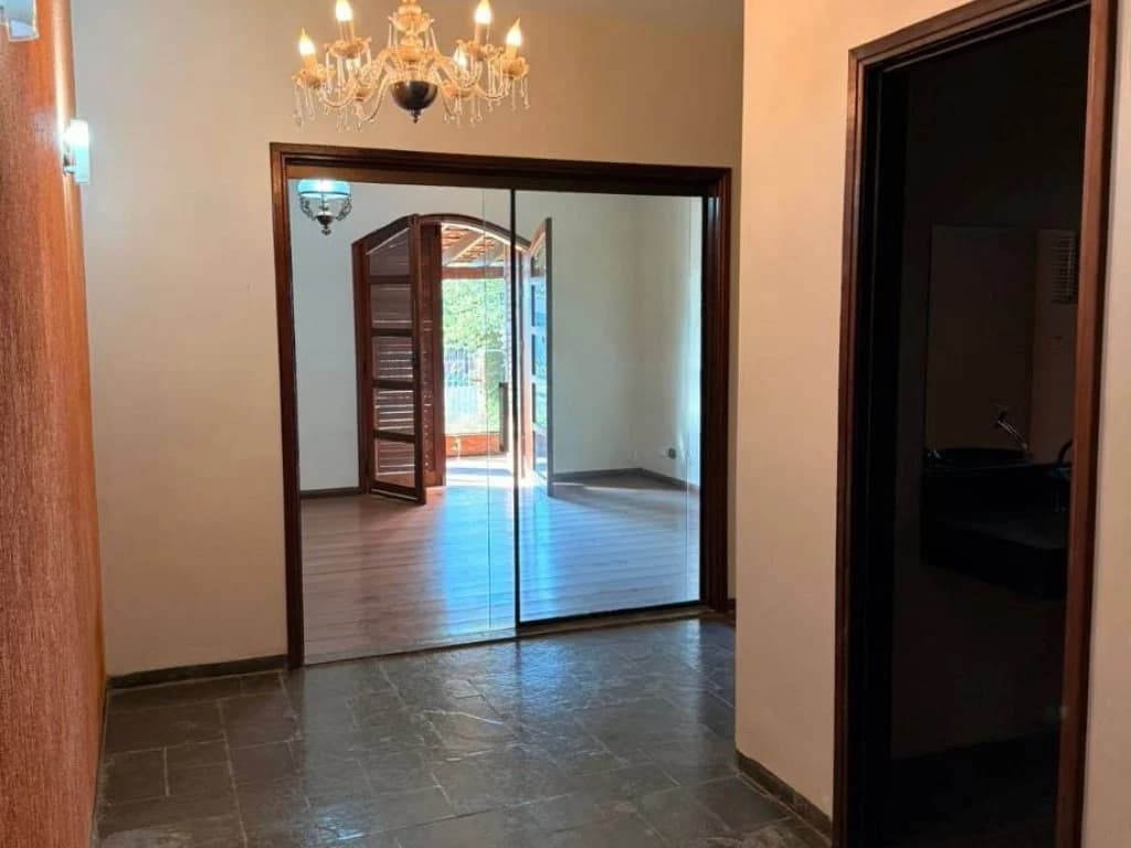 Foto 50 de 55: Casa em leilão em Faxinal - PR, bairro Centro — Casa 350 m² - Centro - Faxinal - PR