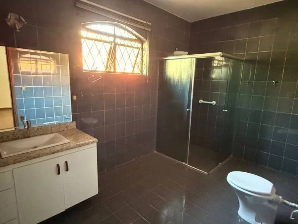 Foto 48 de 55: Casa em leilão em Faxinal - PR, bairro Centro — Casa 350 m² - Centro - Faxinal - PR