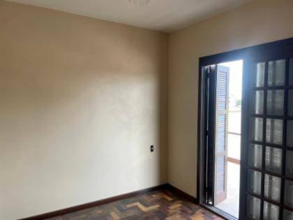Foto 4 de 15: Casa em leilão em Pelotas - RS, bairro Fragata — Casa 241 m² - Fragata - Pelotas - RS