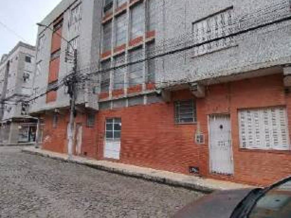 Foto 1 de 10: Apartamento em leilão em Pelotas - RS, bairro Centro — Apartamento, Padrão, 0 Vaga(S) de Garagem