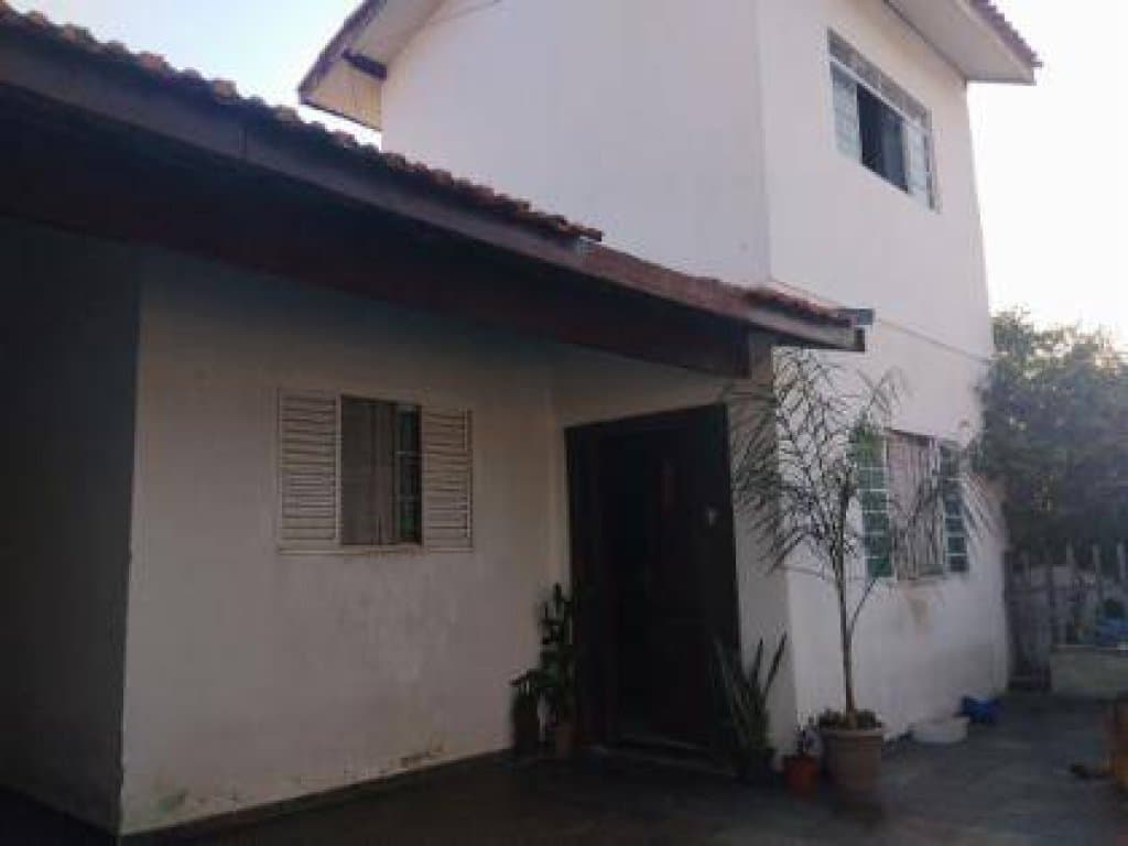 Foto 2 de 12: Casa em leilão em Pindamonhangaba - SP, bairro Triangulo — Casa, Padrão, 0 Vaga(S) de Garagem
