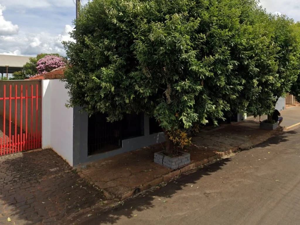 Foto 1 de 2: Casa em leilão em Santa Cruz Das Palmeiras - SP, bairro Centro — Parte Ideal (1/80) sobre Casa 108 m² - Centro - Santa Cruz das Palmeiras - SP