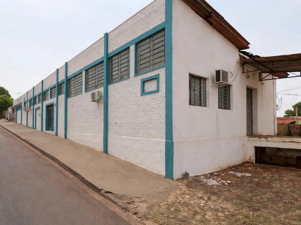 Foto 4 de 11: Comercial em leilão em Santa Cruz Do Rio Pardo - SP, bairro Vila Saul — Imóvel Comercial 560 m² - Vila Saul - Santa Cruz do Rio Pardo - SP
