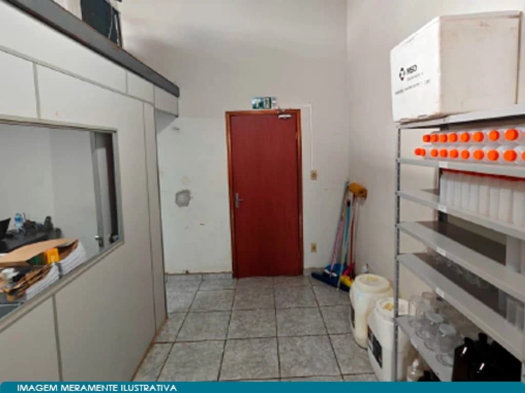 Foto 7 de 11: Comercial em leilão em Santa Cruz Do Rio Pardo - SP, bairro Vila Saul — Imóvel Comercial 560 m² - Vila Saul - Santa Cruz do Rio Pardo - SP