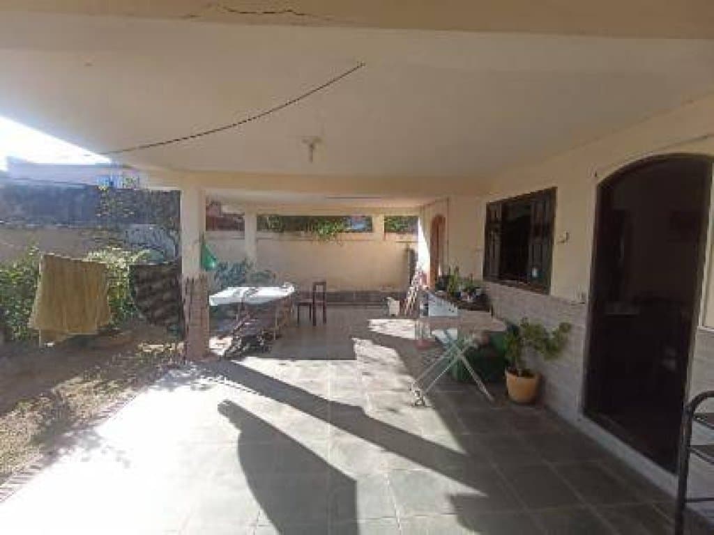 Foto 6 de 9: Casa em leilão em Magé - RJ, bairro Praia do Imperador — Casa 99 m² - Praia do Imperador - Magé - RJ
