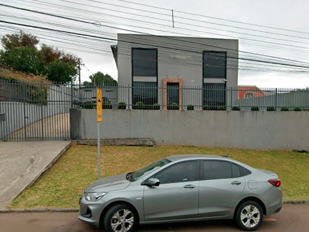 Foto 2 de 4: Comercial em leilão em Curitiba - PR, bairro Orleans — Imóvel Comercial 512 m² - Orleans - Curitiba - PR
