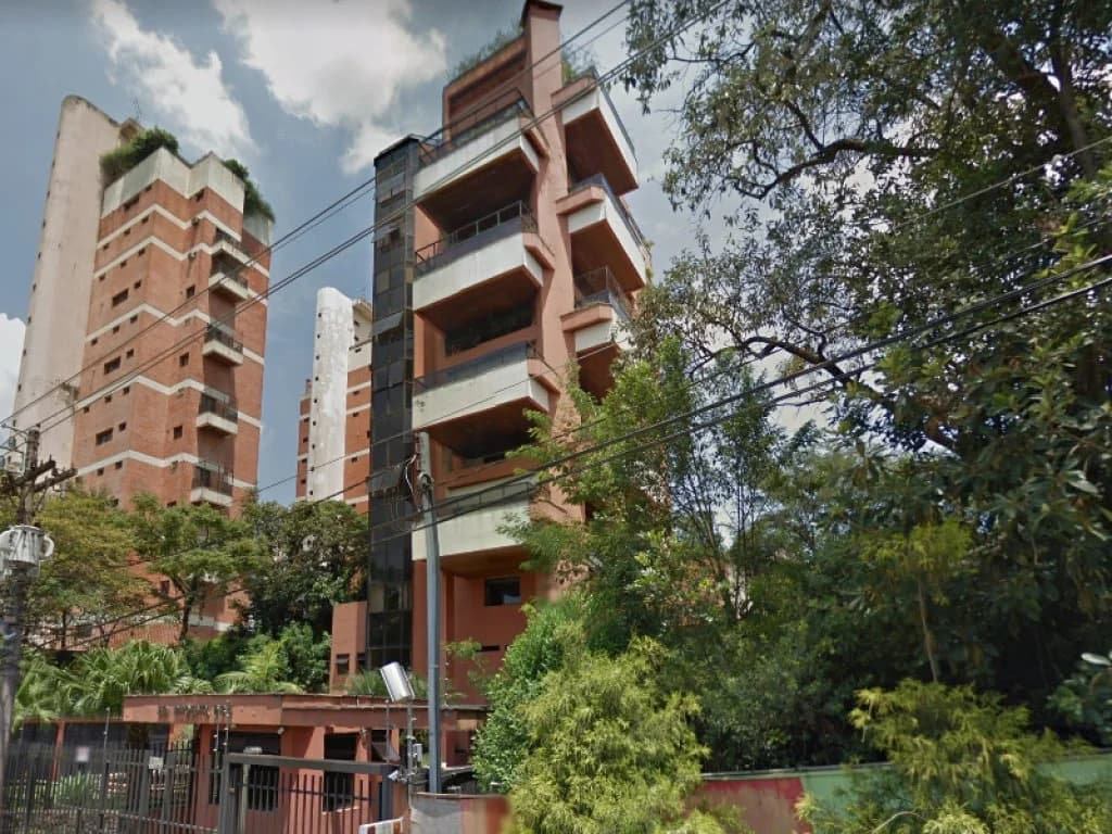 Foto 1 de 12: Apartamento em leilão em São Paulo - SP, bairro Morumbi — Apartamento Duplex 321 m² (03 Vagas) - Jardim Ampliação - São Paulo - SP