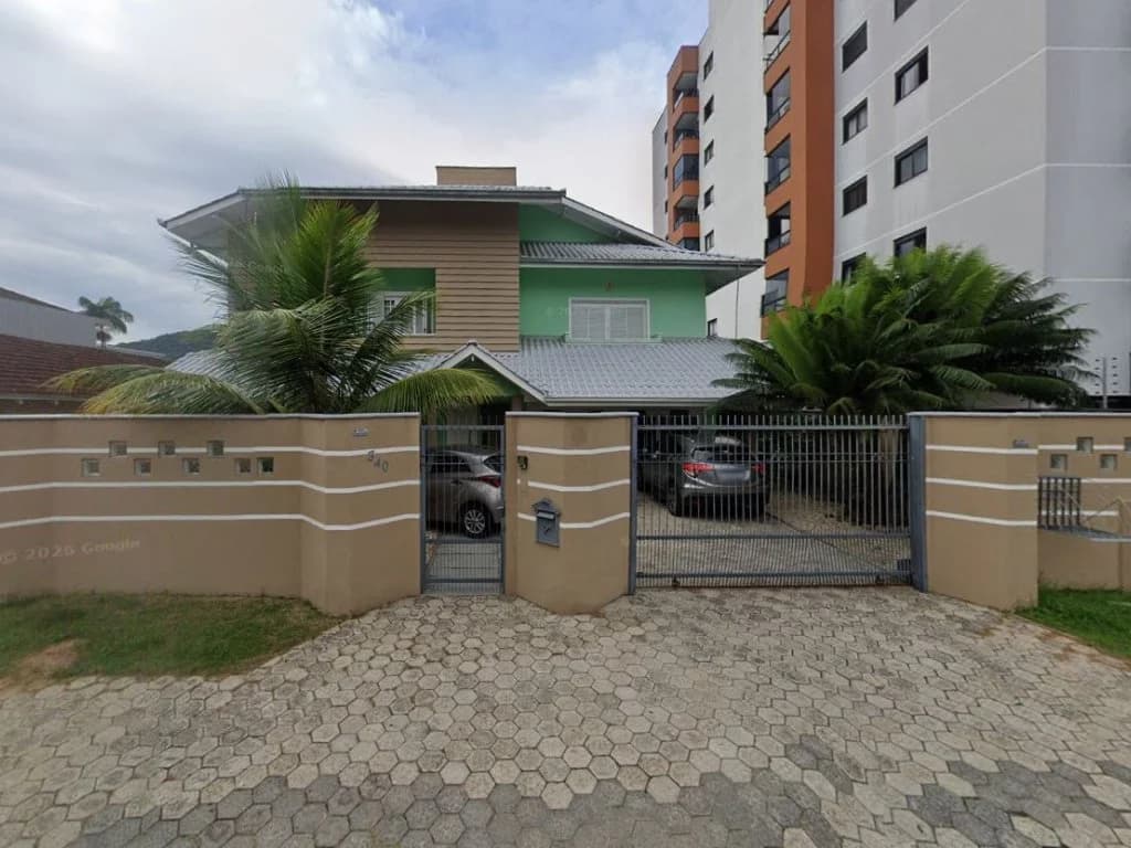 Foto 2 de 2: Casa em leilão em Joinville - SC, bairro Saguaçu — Casa 237 m² - Saguaçu - Joinville - SC