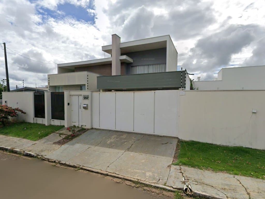 Foto 2 de 2: Casa em leilão em Vilhena - RO, bairro Quinto Bec — Casa 166 m² - Vilhena-RO - Rua Wilson Rodrigues Zonoecê, 252 - Quinto Bec