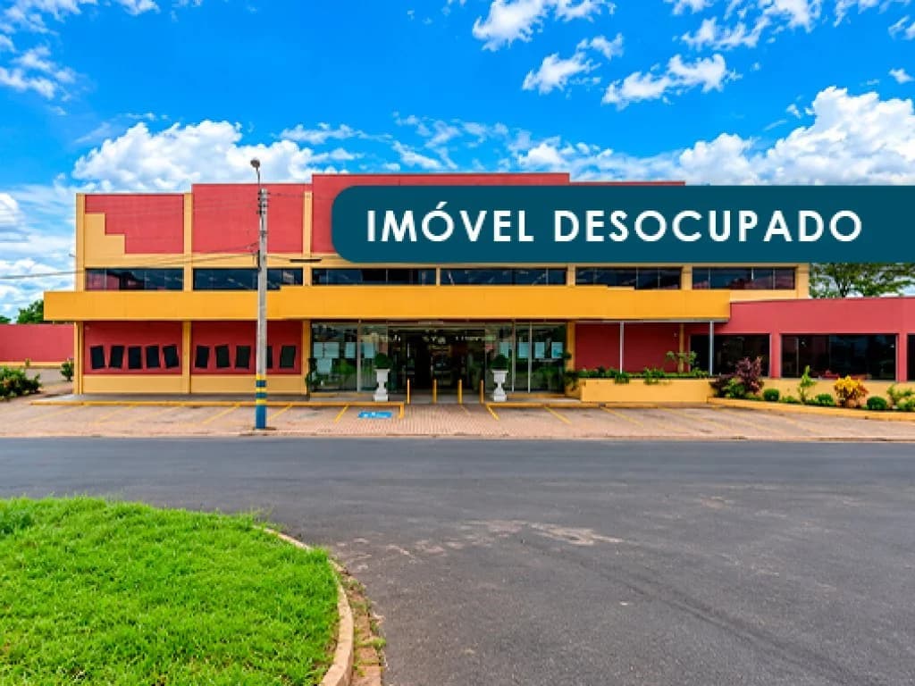 Foto 1 de 8: Comercial em leilão em Santa Rosa De Viterbo - SP, bairro Vila Barros — Prédio Comercial 2.006 m² (área construída) e 2.659 m² (terreno) - Vila Barros - Santa Rosa de Viterbo - SP