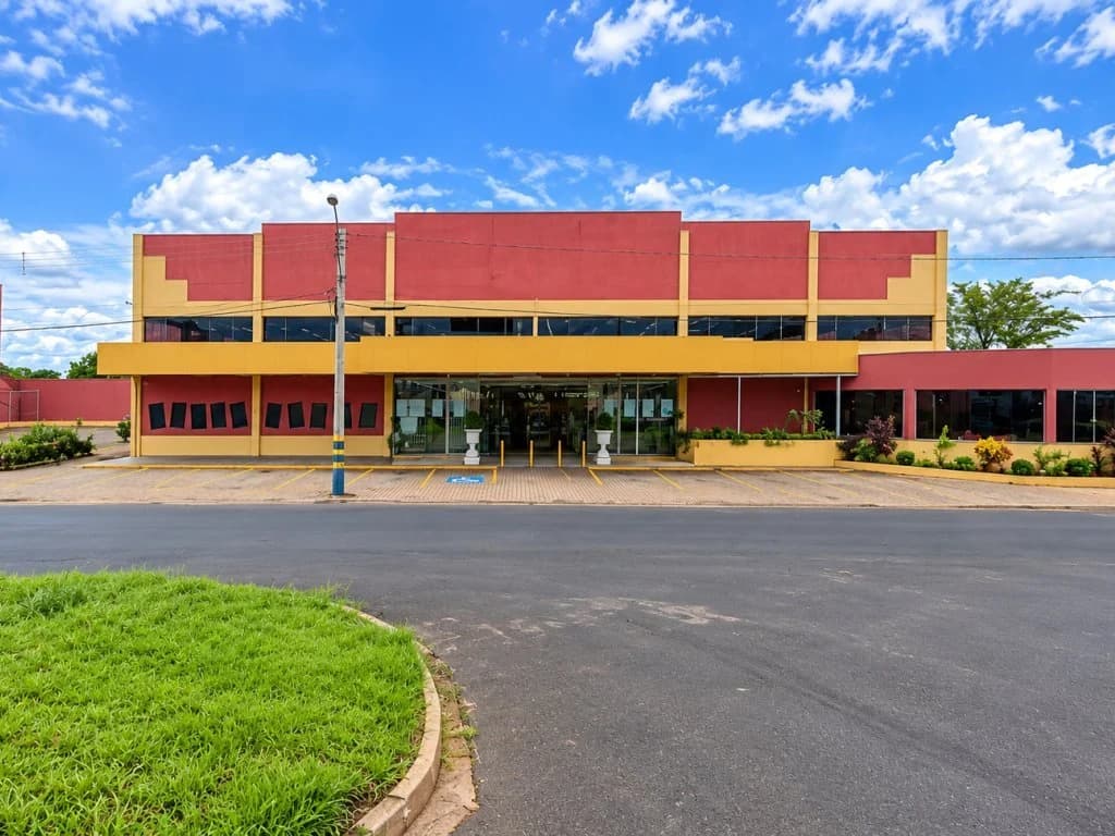 Foto 8 de 8: Comercial em leilão em Santa Rosa De Viterbo - SP, bairro Vila Barros — Prédio Comercial 2.006 m² (área construída) e 2.659 m² (terreno) - Vila Barros - Santa Rosa de Viterbo - SP