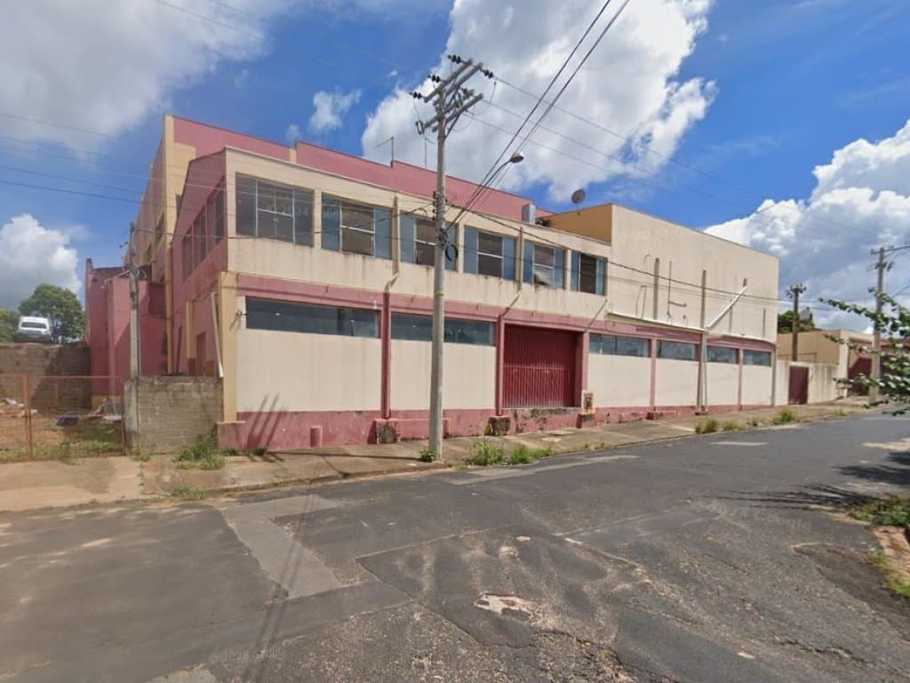 Foto 7 de 8: Comercial em leilão em Santa Rosa De Viterbo - SP, bairro Vila Barros — Prédio Comercial 2.006 m² (área construída) e 2.659 m² (terreno) - Vila Barros - Santa Rosa de Viterbo - SP