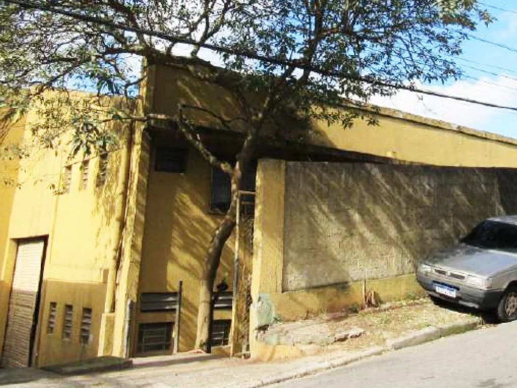 Foto 1 de 3: Terreno em leilão em Diadema - SP, bairro Inamar — Direitos sobre Galpão 350 m² - Inamar - Diadema - SP