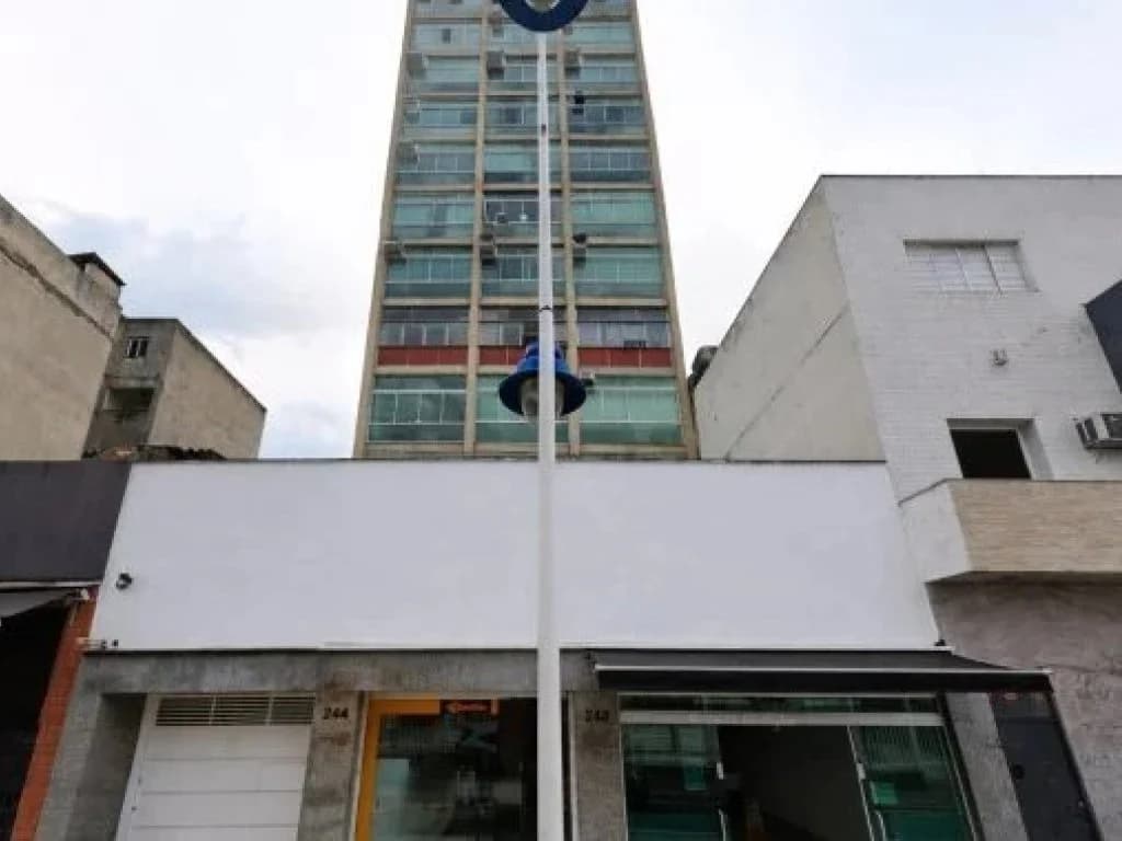 Foto 1 de 4: Comercial em leilão em São Caetano Do Sul - SP, bairro Centro — Conjunto Comercial 31 m² (Unid. 206 do Edifício Arthemio Lorenzini) - Centro - São Caetano do Sul - SP