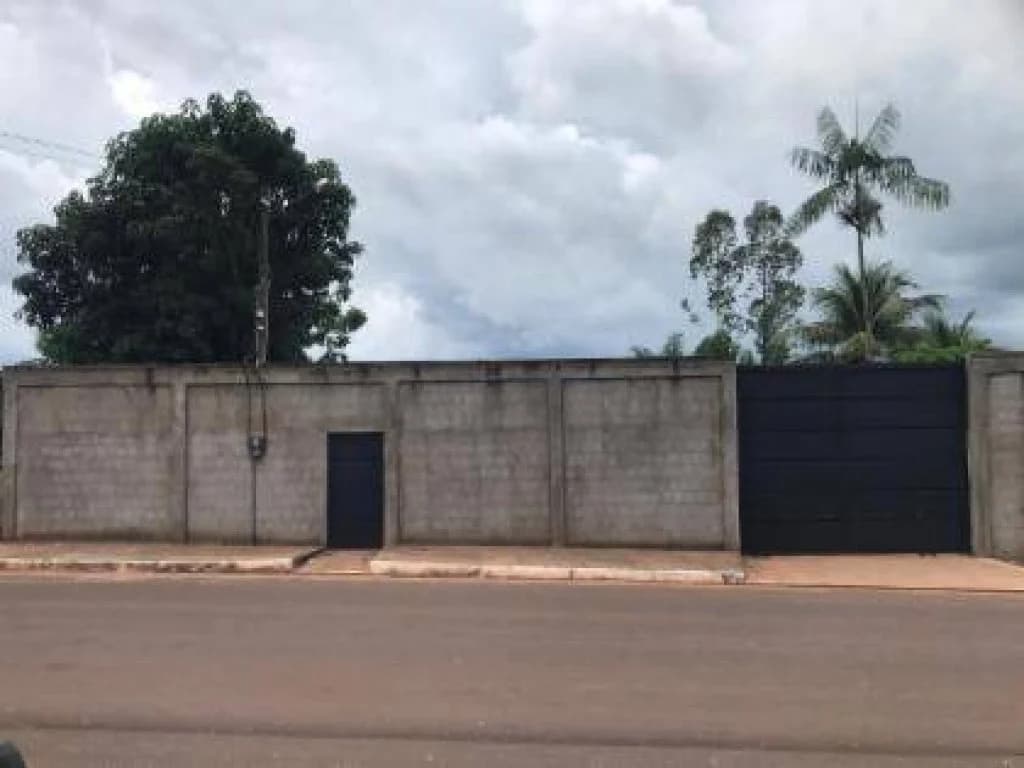 Foto 1 de 5: Casa em leilão em Cidelândia - MA, bairro Centro — Casa em Terreno de 2.010 m² - Centro - Cidelândia - MA