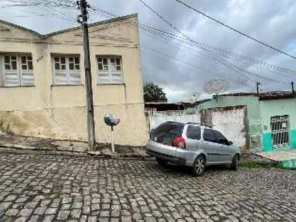 Foto 2 de 3: Casa em leilão em Itapetinga - BA, bairro São Francisco de Assis — Casa 100 m² - São Francisco de Assis - Itapetinga - BA