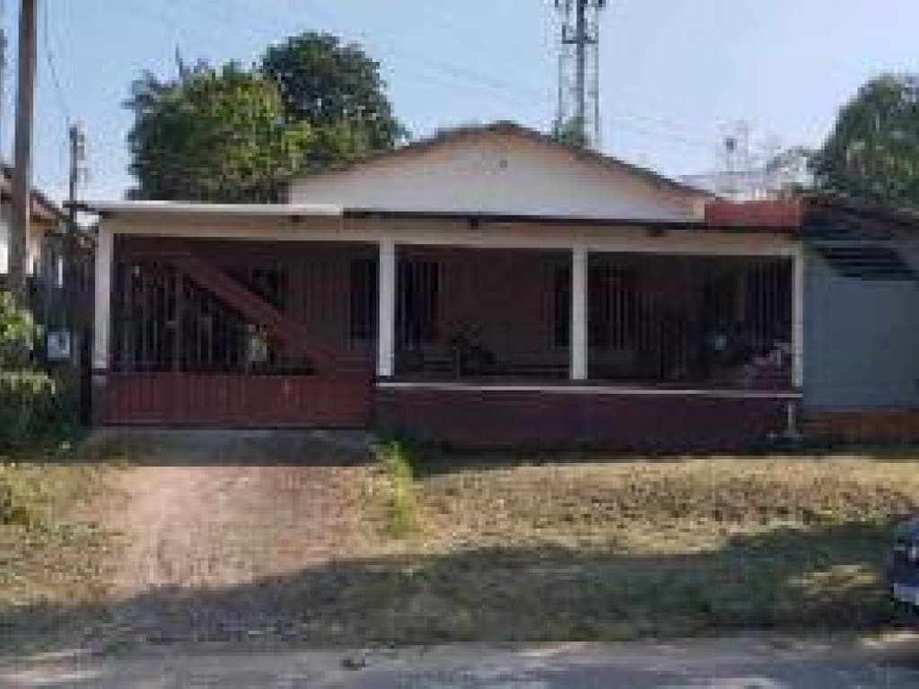 Foto 3 de 17: Casa em leilão em Rodrigues Alves - AC, bairro Centro — Casa, Padrão, 0 Vaga(S) de Garagem