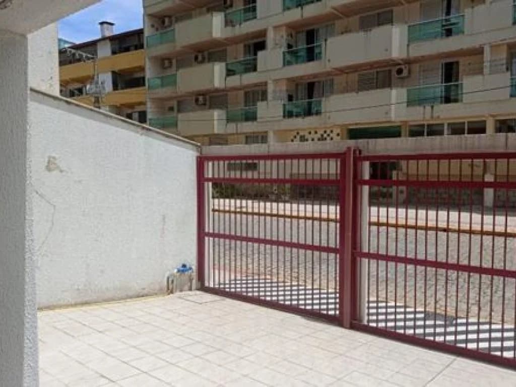 Foto 11 de 24: Apartamento em leilão em Itapema - SC, bairro Centro — Apartamento 106 m² de área total (Condomínio frente à praia) - Centro - Itapema - SC