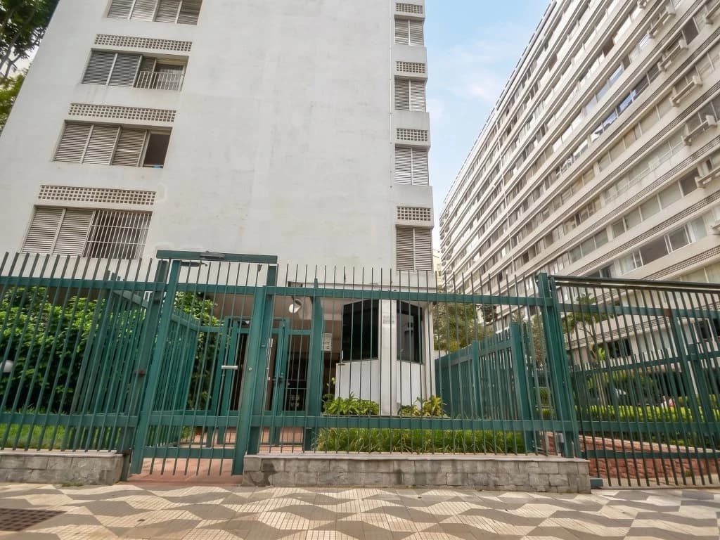 Foto 3 de 5: Apartamento em leilão em São Paulo - SP, bairro Higienópolis — Apartamento 180 m² (próx. ao Metrô Higienópolis-Mackenzie) - Higienópolis - São Paulo - SP