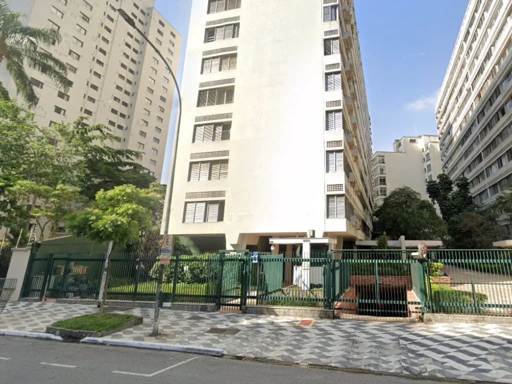 Foto 2 de 5: Apartamento em leilão em São Paulo - SP, bairro Higienópolis — Apartamento 180 m² (próx. ao Metrô Higienópolis-Mackenzie) - Higienópolis - São Paulo - SP
