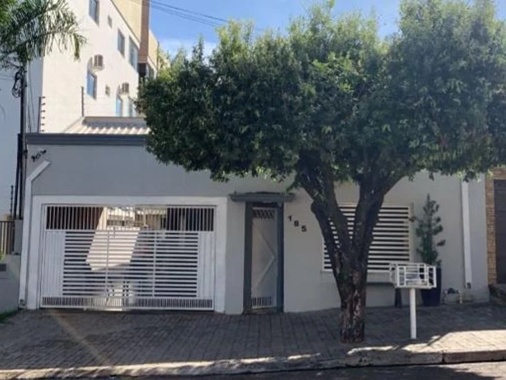 Casa em leilão em Rondonópolis - MT, bairro Vila Aurora I — Casa 161 m² - Rondonópolis-MT - Rua Elenita Castro Cardoso, 185 - Vila Aurora I