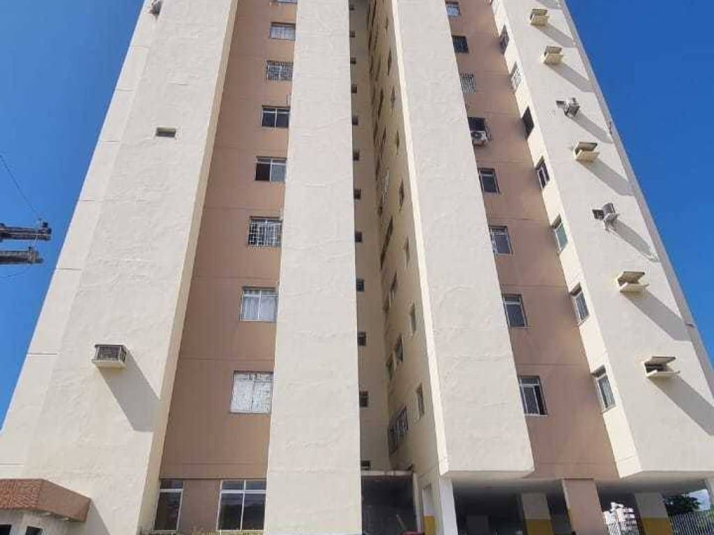 Foto 2 de 7: Apartamento em leilão em Aracaju - SE, bairro Centro — Apartamento 96 m² (01 vaga) - Centro - Aracaju - SE