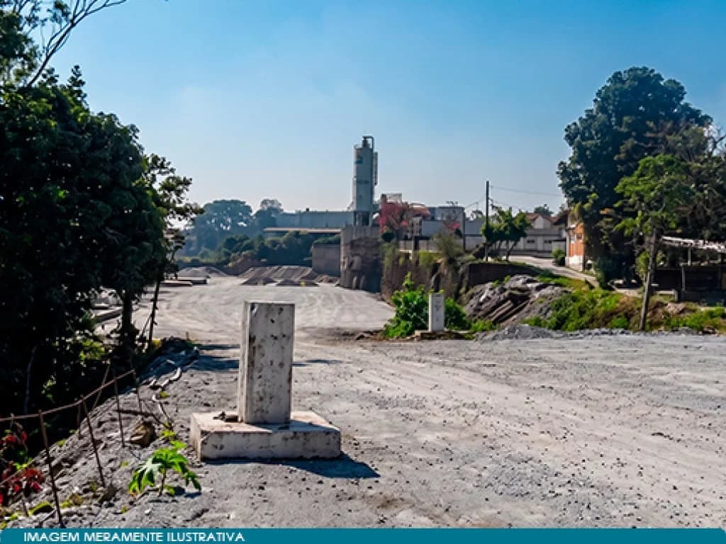 Foto 2 de 6: Comercial em leilão em Itapecerica Da Serra - SP, bairro Olaria — Direitos sobre Imóvel Industrial sobre Área 15.000 m² - Campos da Olaria - Itapecerica da Serra - SP