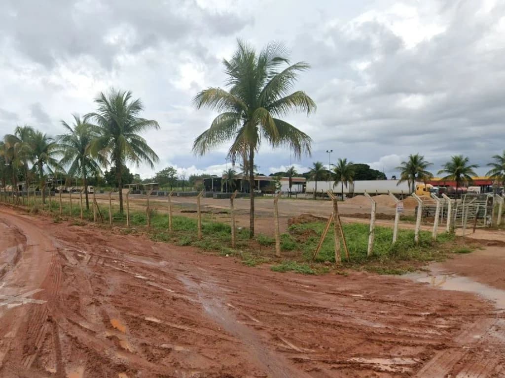 Foto 3 de 3: Terreno em leilão em Corinto - MG, bairro Manoel da Frota — Área de 11.280 m² (com construção) - Manoel da Frota - Corinto - MG