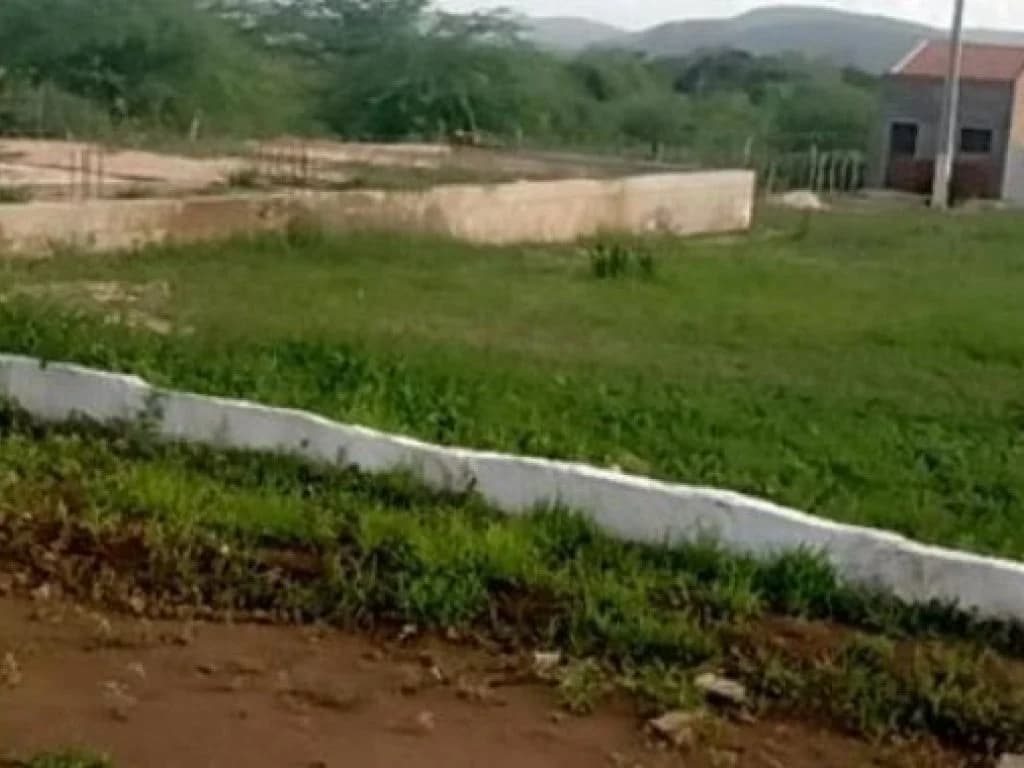 Foto 5 de 6: Terreno em leilão em Jataúba - PE, bairro Parque Continental — Área com 2.144 m² - Parque Continental - Jataúba - PE