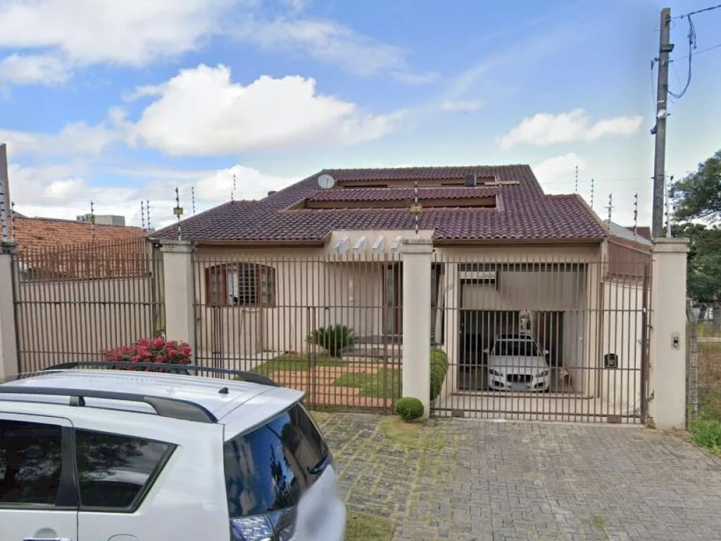 Foto 1 de 16: Casa em leilão em Curitiba - PR, bairro Guaíra — Casa 404 m² - Guaíra - Curitiba - PR
