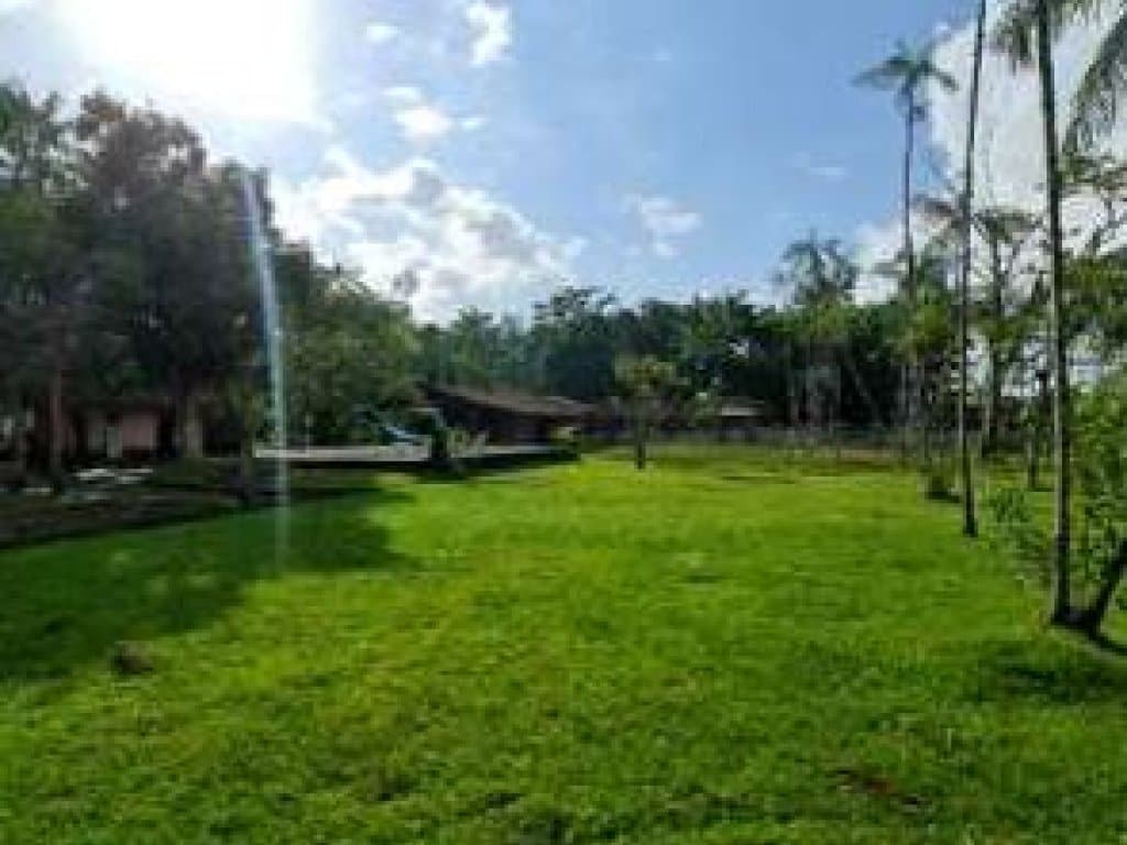 Foto 2 de 9: Terreno em leilão em Marituba - PA, bairro Centro — Área com 1,88 ha (com construções) - Centro - Marituba - PA