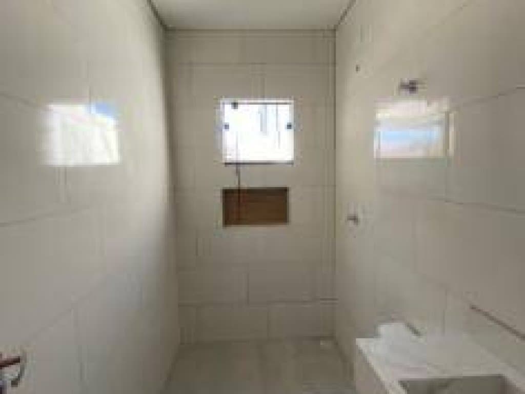 Foto 5 de 12: Casa em leilão em Rondonópolis - MT, bairro Jardim Atlântico — Casa 102 m² (02 vagas) - Jardim Atlântico - Rondonópolis - MT
