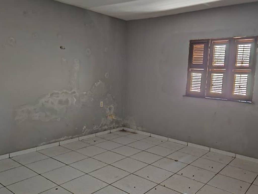Foto 28 de 41: Casa em leilão em Fortaleza - CE, bairro Guajeru — Casa 86 m² - Guajeru - Fortaleza - CE